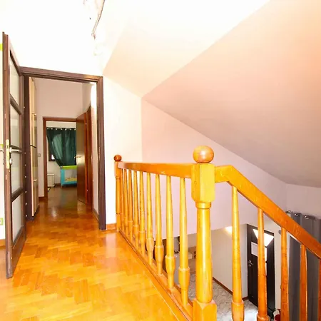 Beachfront Pjescana Uvala-istrien 50602 Appartamento