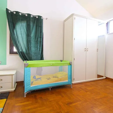 Appartamento Beachfront Pjescana Uvala-istrien 50602 *