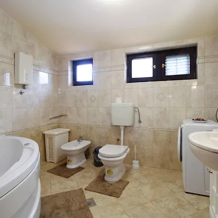 Appartamento Beachfront Pjescana Uvala-istrien 50602